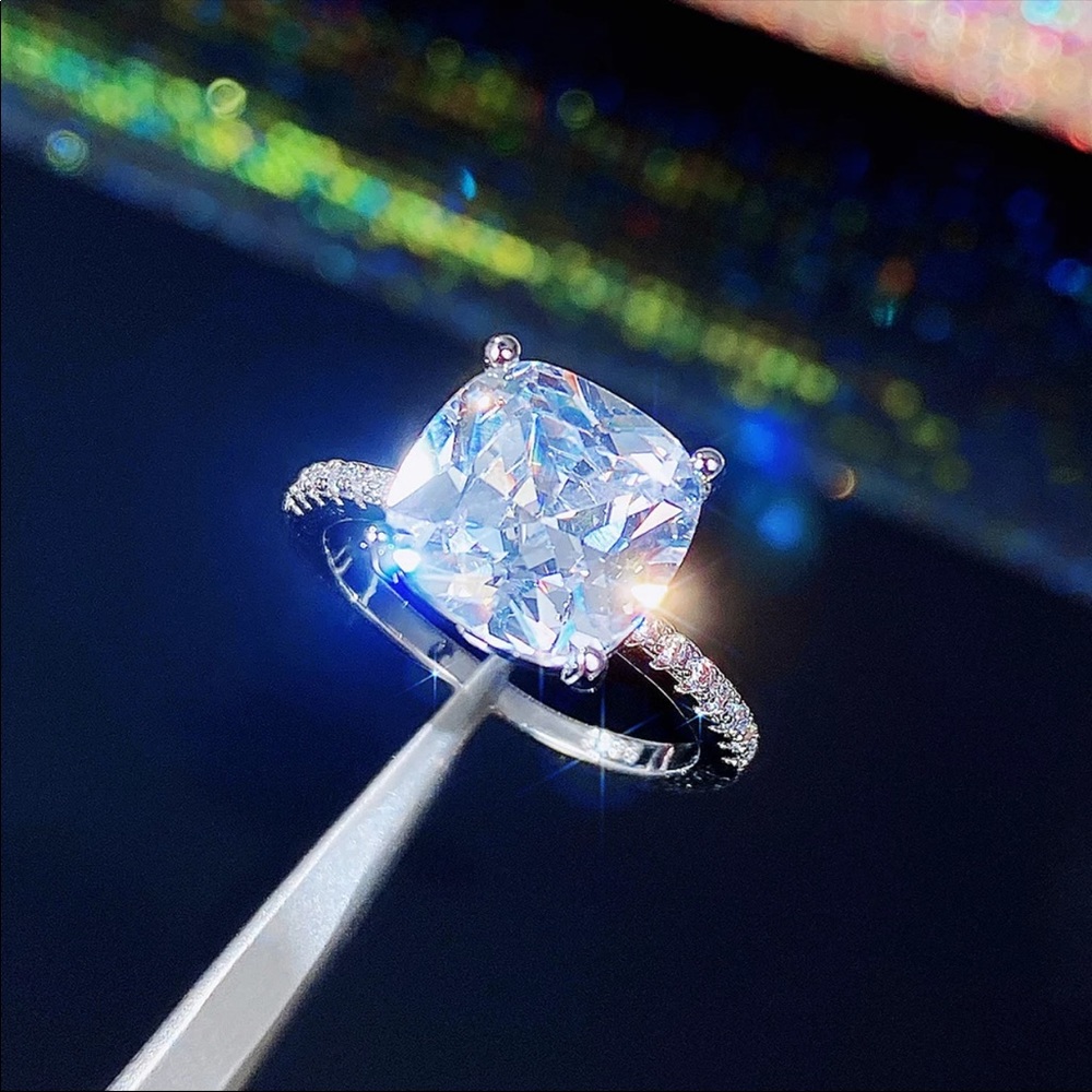 New Women’s 925 Silver Diamond Engagement Ring - Picture 1 of 6